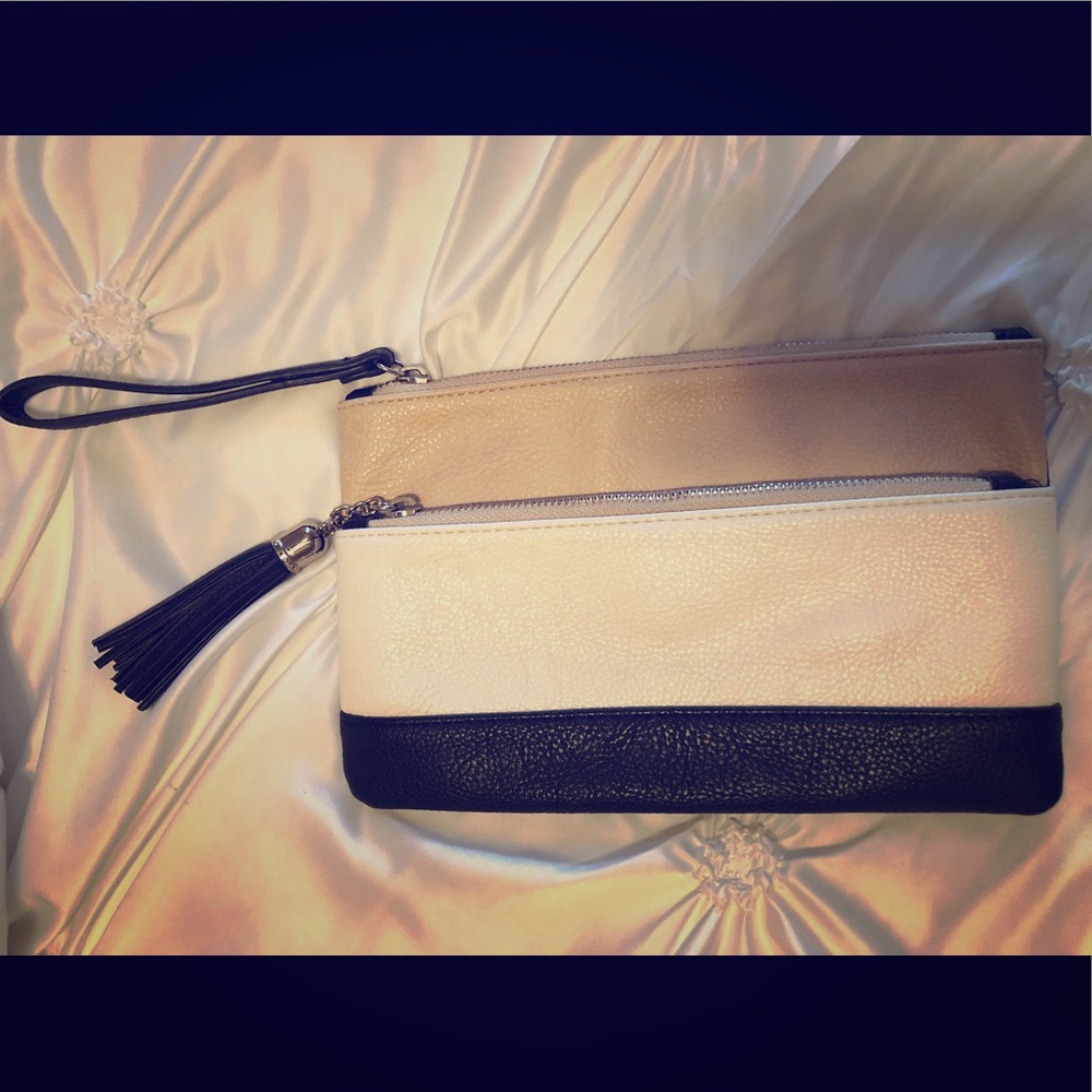 Express black, white and tan wristlet